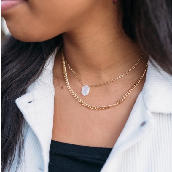 Iridescent Moonstone Gemstone Pendant Choker Necklace - Picture 6 of 8